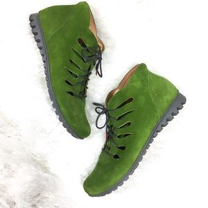 Think! Green Suede Cutout Sneakers 40